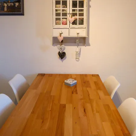 Villa Ahlbeck, Schloss Hohenzollern - We 23 *