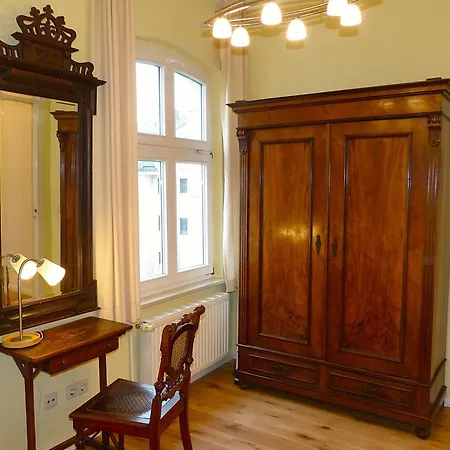 Villa Ahlbeck, Schloss Hohenzollern - We 23 *