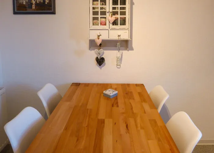 Villa Ahlbeck, Schloss Hohenzollern - We 23 *