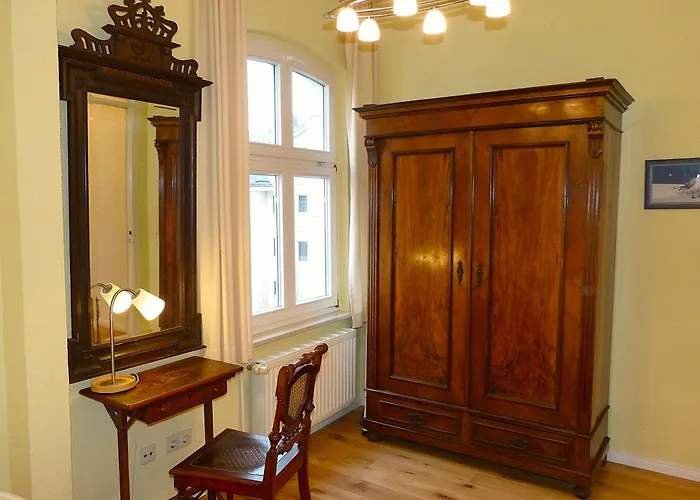 Villa Ahlbeck, Schloss Hohenzollern - We 23 *